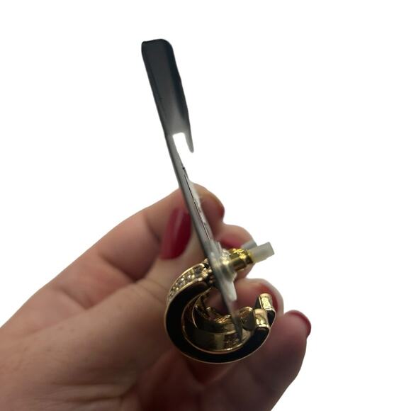 NWT Macy's GUESS Gold Mini Hoop Earring Set of 3 Chunky Chain Pave Crystal NEW - Picture 5 of 7